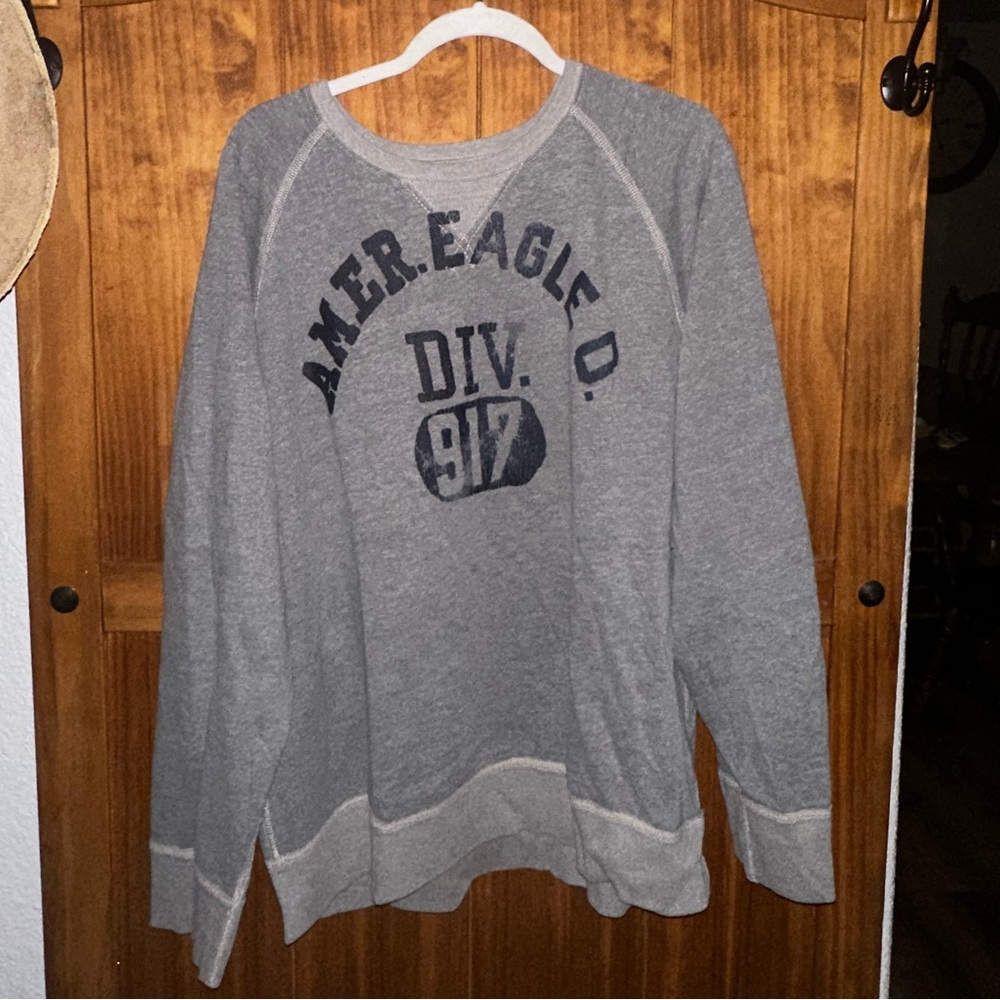 American Eagle Pullover